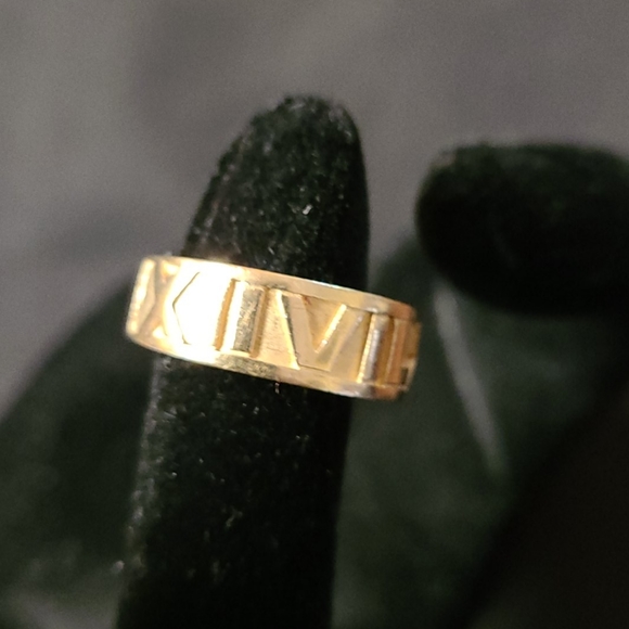 10K Roman Numeral Band